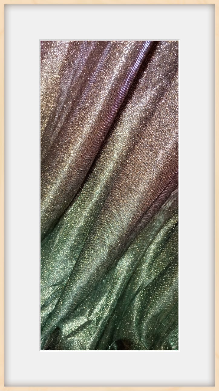 Vestido de Gala Bronce Esmeralda con Brillo Metálico