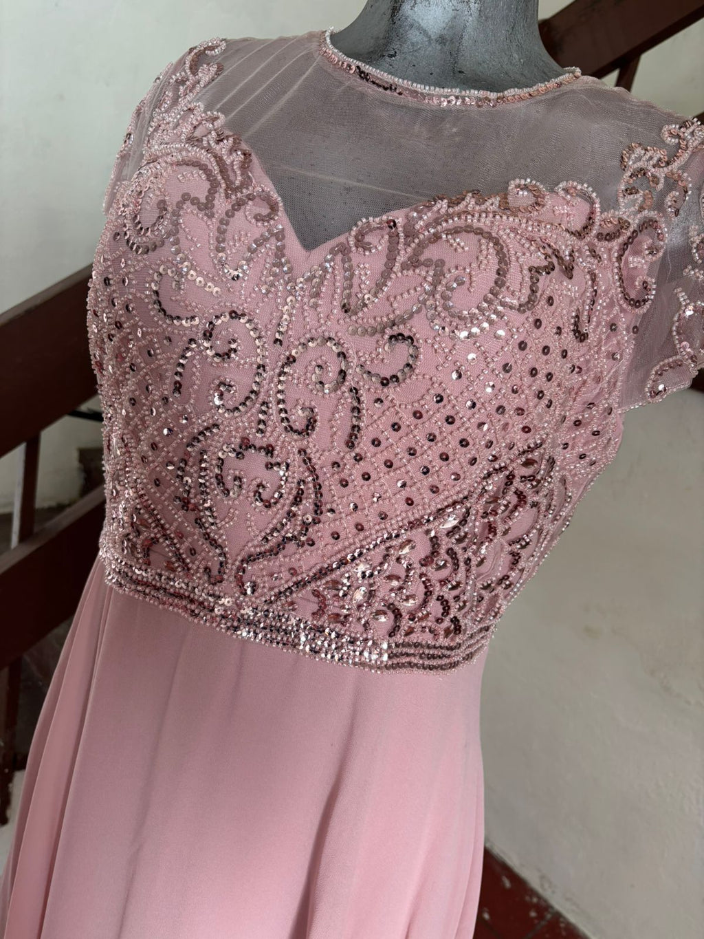 Vestido de Fiesta Rosa Suave con Brillos