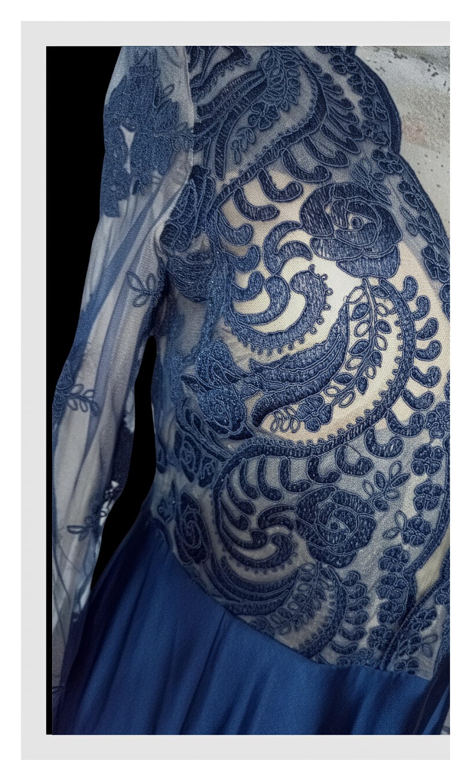Vestido de Gala Azul Marino con Encaje